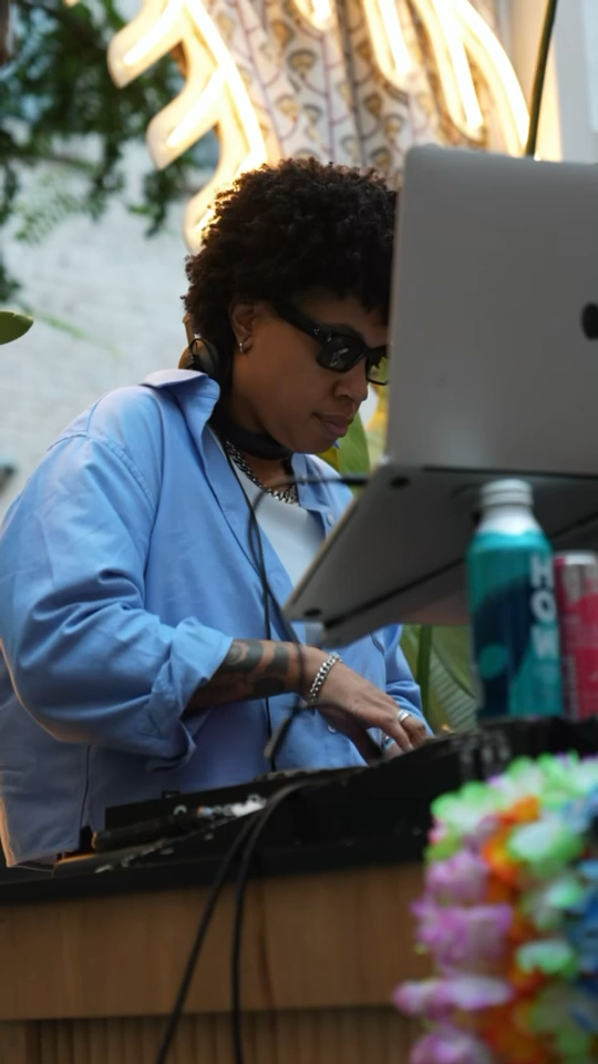 DJ Set — TRL Edition